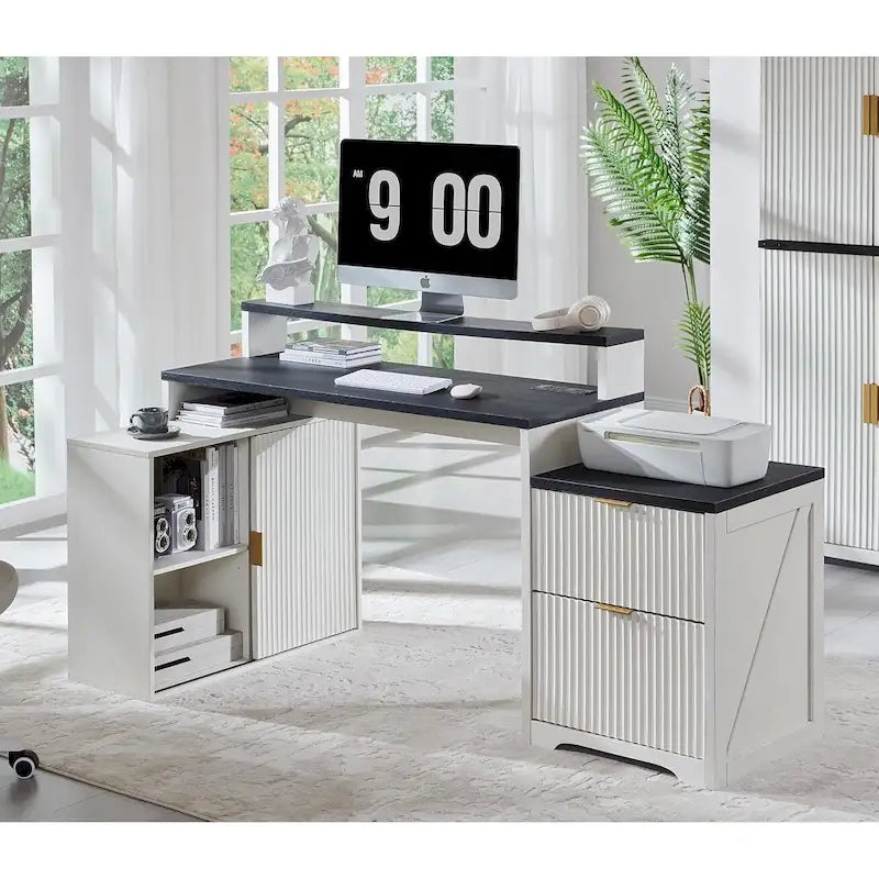 Bureau d'angle moderne en L de 67 pouces, bureau d'ordinateur de maison en bois avec station de charge