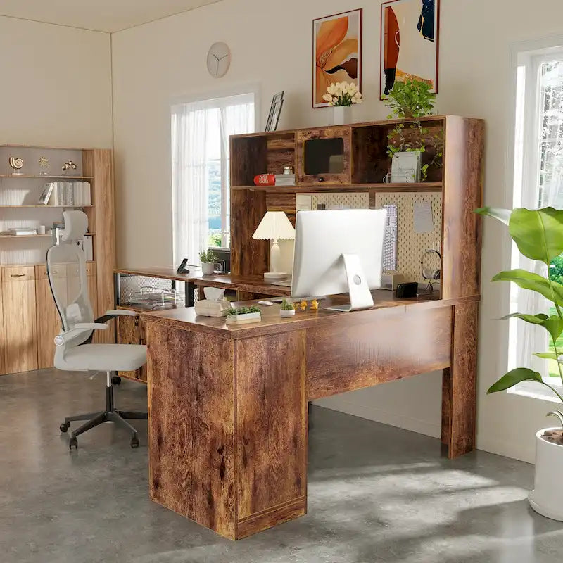 Bureau de direction en L avec caisson supérieur et station de charge