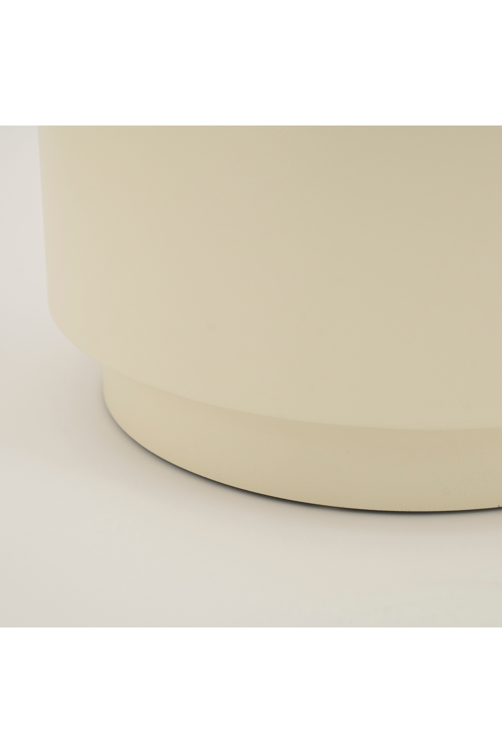 Table d'appoint cylindrique en fer