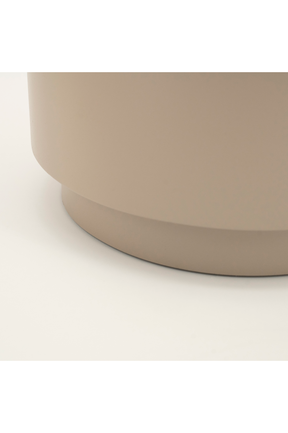 Table d'appoint cylindrique en fer