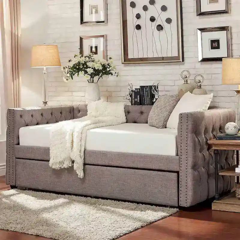 Lit de repos capitonné Knightsbridge Twin Tufted Nailhead par iNSPIRE Q Artisan