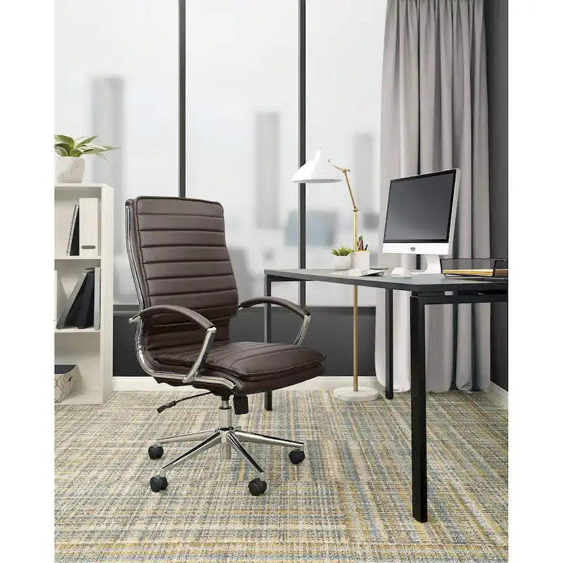 Fauteuil de direction professionnel à dossier haut en similicuir avec piètement chromé et accoudoirs amovibles
