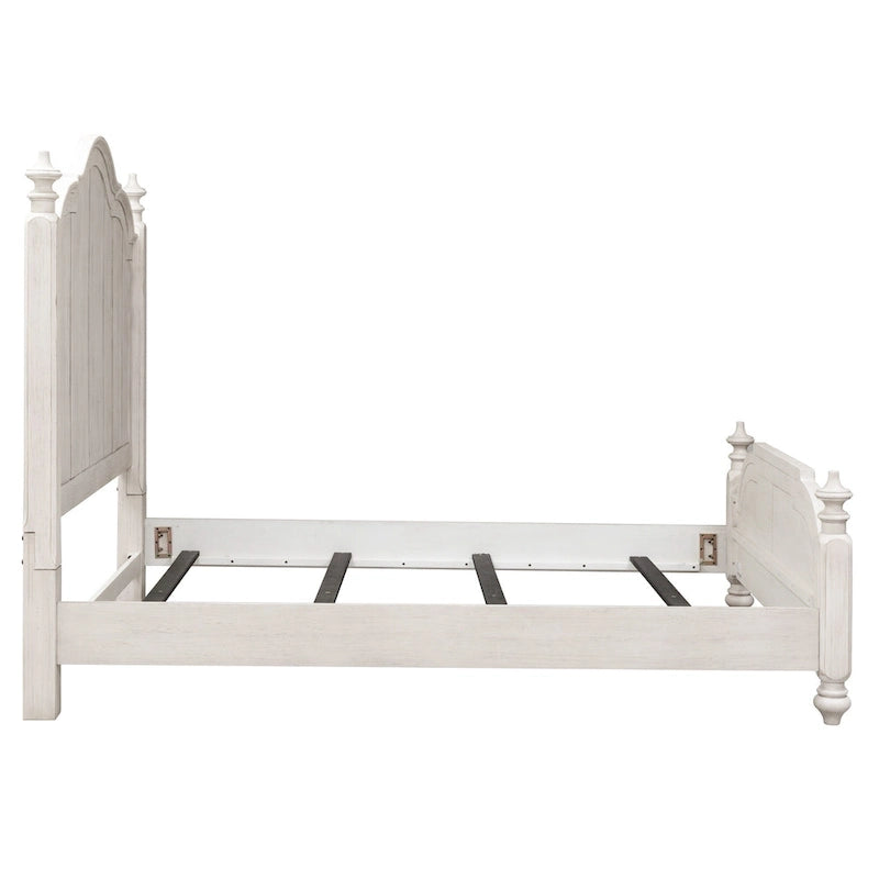 Lit à baldaquin king Farmhouse Reimagined Antique White and Chestnut