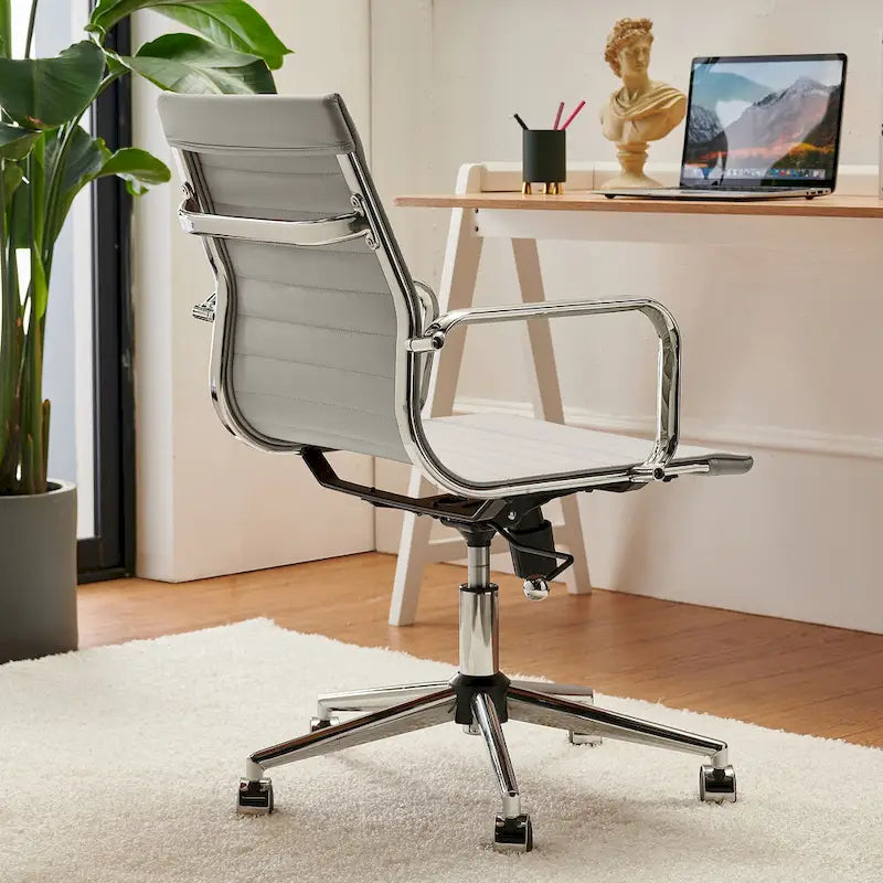 Chaise de bureau à dossier cannelé LUXMOD pour ordinateur et télétravail