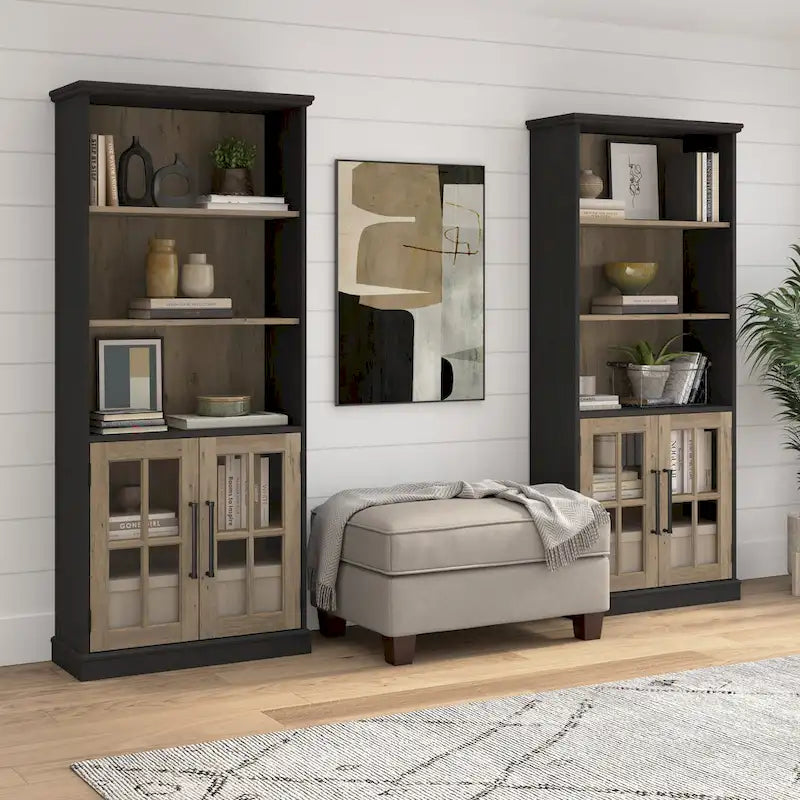 Bibliothèque à 5 étagères Westbrook avec portes vitrées de Bush Furniture