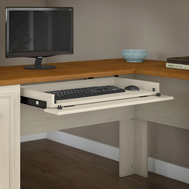 Bureau d'angle en L 60 W Fairview avec huche et bibliothèque de Bush Furniture