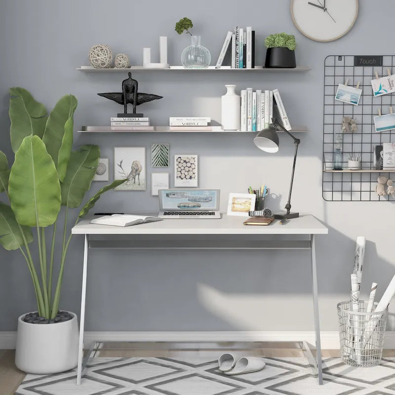 Bureau d'ordinateur Rosalinda Glam de 47 po en acier avec ports USB par Furniture of America