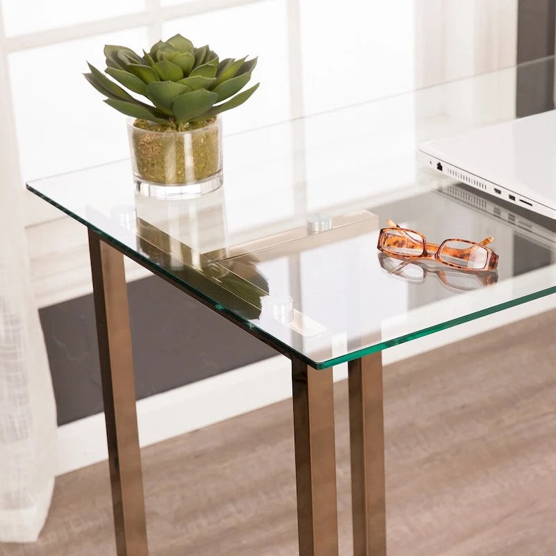 Bureau d'écriture champagne Haxor de SEI Furniture