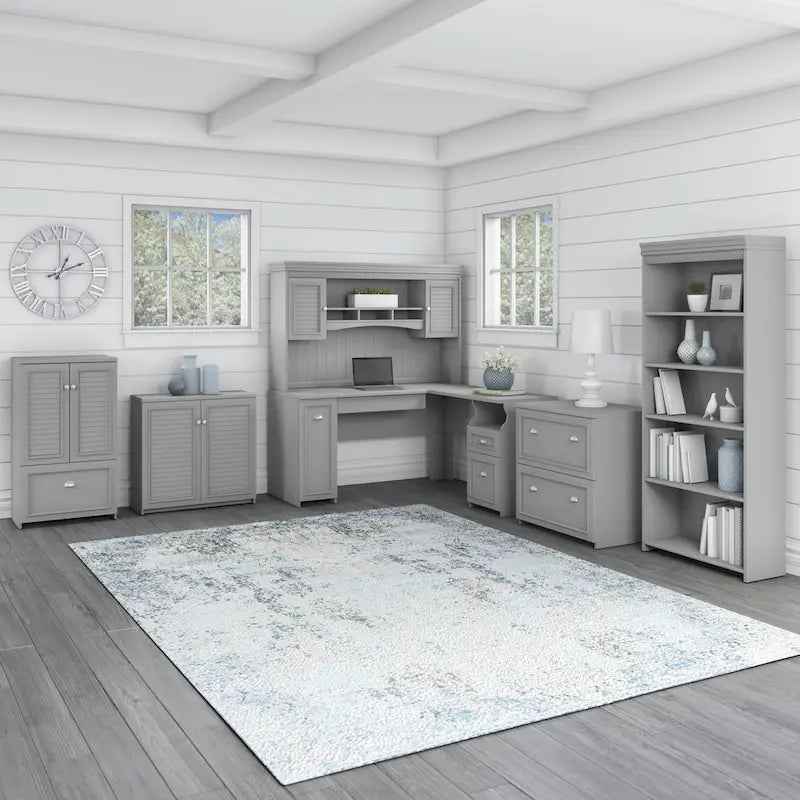 Bureau 60W Fairview avec huche, armoire et bibliothèque de Bush Furniture