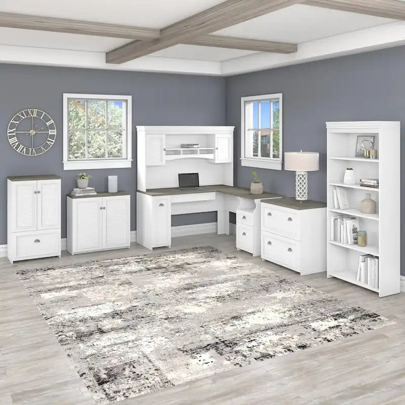 Bureau 60W Fairview avec huche, armoire et bibliothèque de Bush Furniture