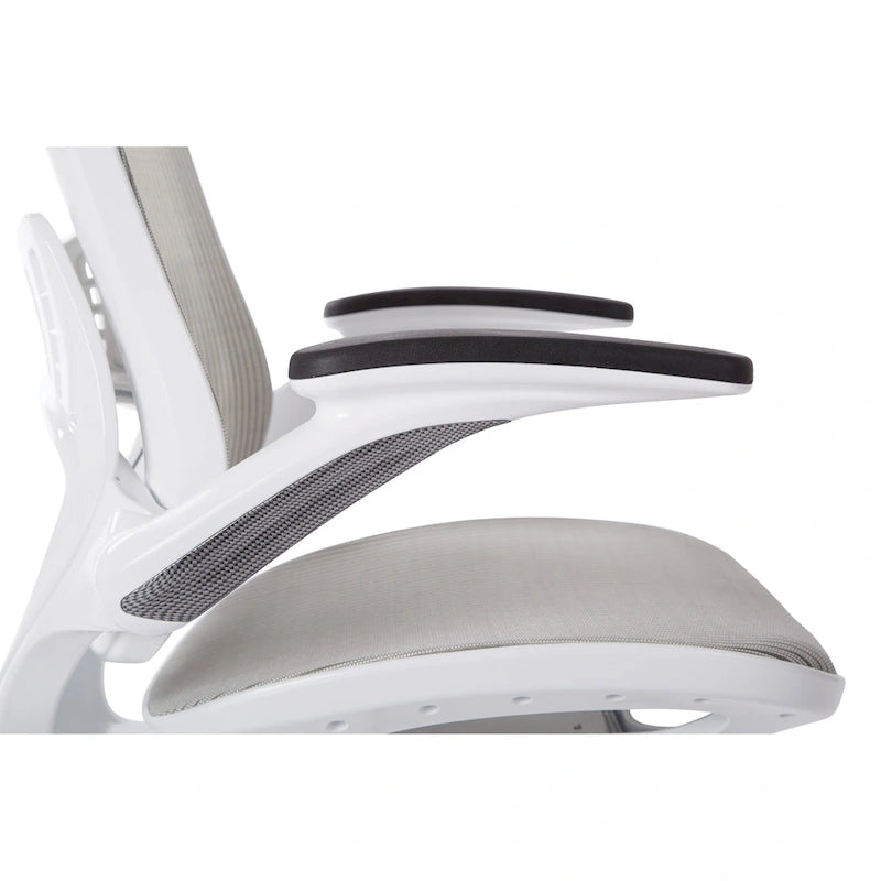Chaise de bureau Riley avec assise et dossier en maille blanche
