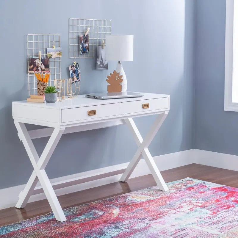 Bureau d'écriture Poppy White à piètement en X