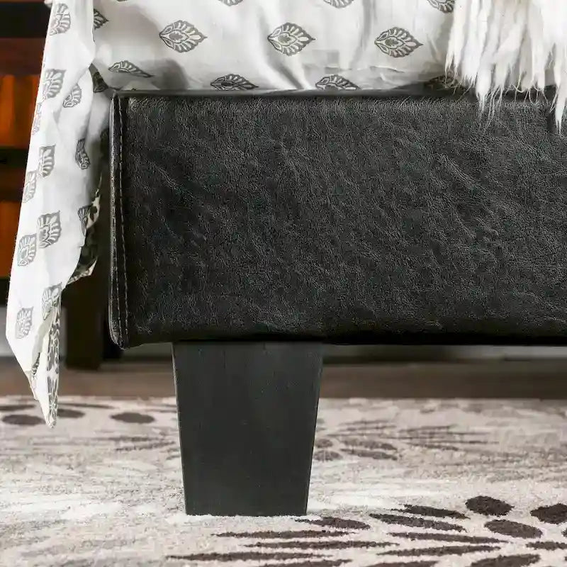 Lit plateforme moderne King en similicuir Lala de Furniture of America