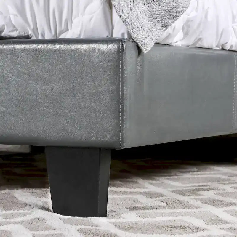 Lit plateforme moderne King en similicuir Lala de Furniture of America