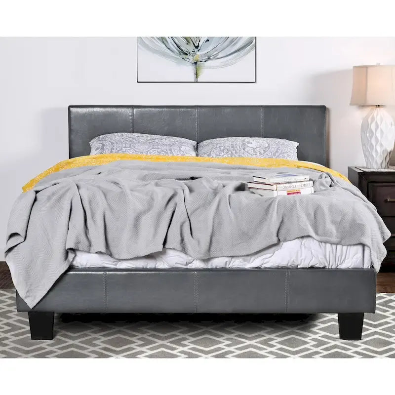 Lit plateforme moderne King en similicuir Lala de Furniture of America