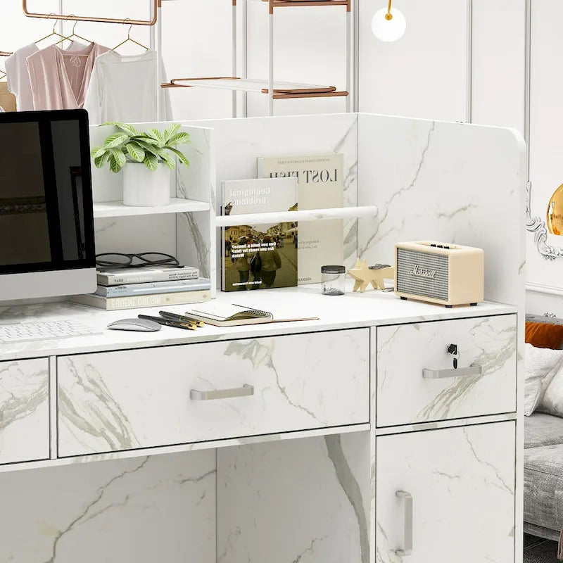 47.2 Comptoir de réception avec rangement verrouillable et table de travail