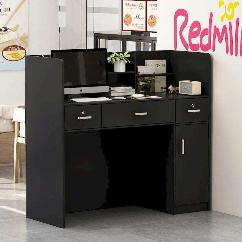 47.2 Comptoir de réception avec rangement verrouillable et table de travail