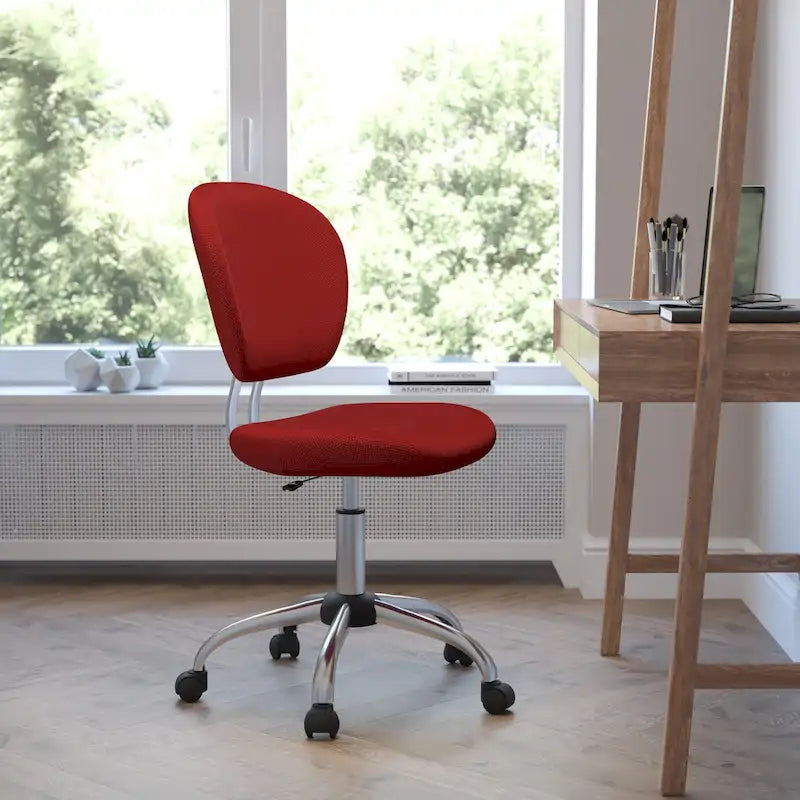 Chaise de bureau pivotante à roulettes, dossier mi-hauteur en maille filet, rembourrée, avec piètement chromé