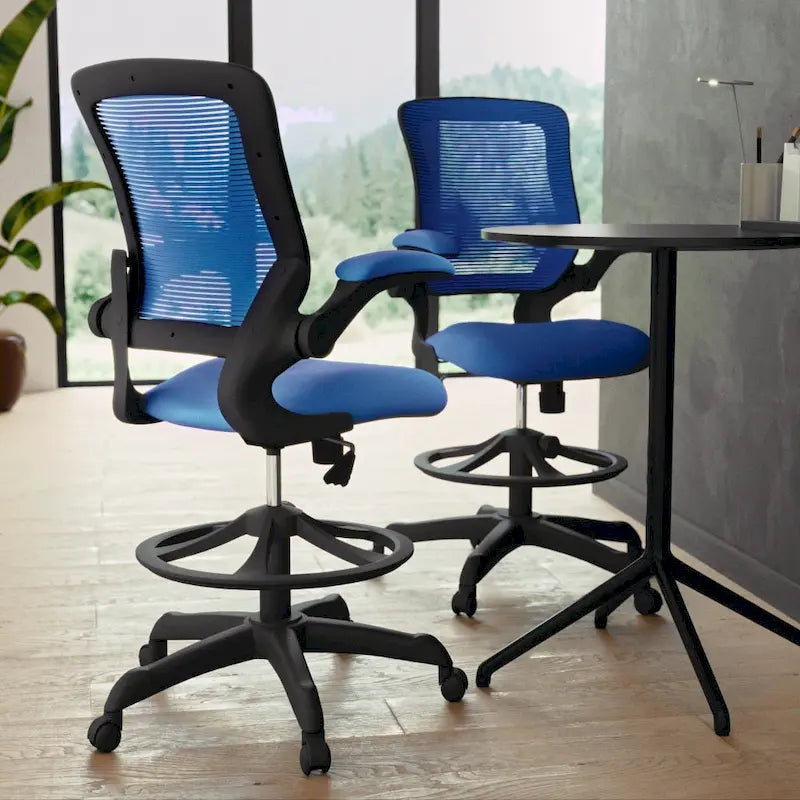 Chaise de bureau ergonomique mi-dossier en maille avec anneau repose-pieds et accoudoirs relevables