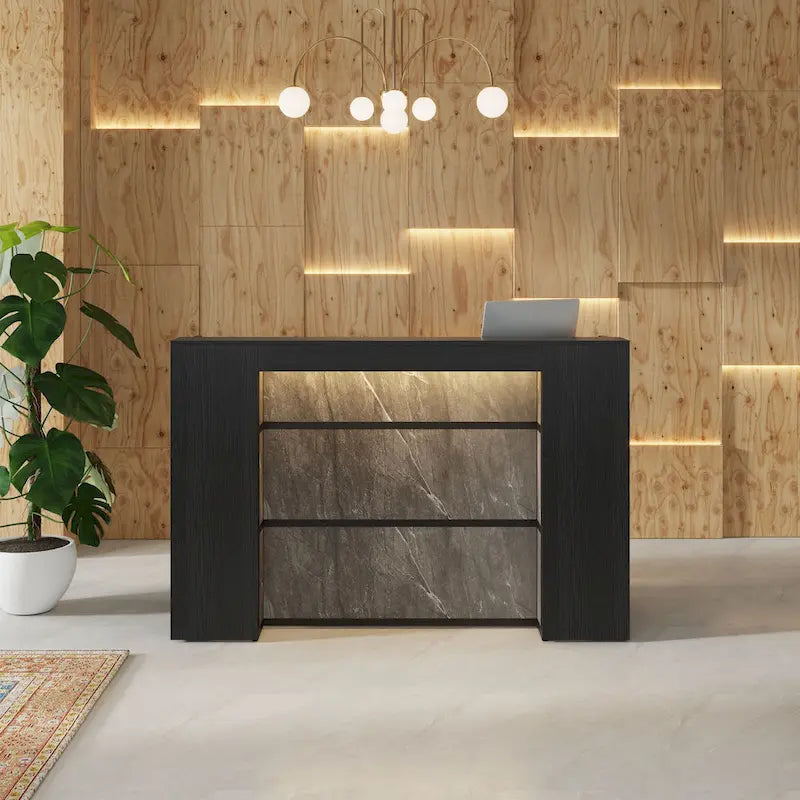 Bureau de réception avec lumières LED, grande table de comptoir de réception avec panneaux privés