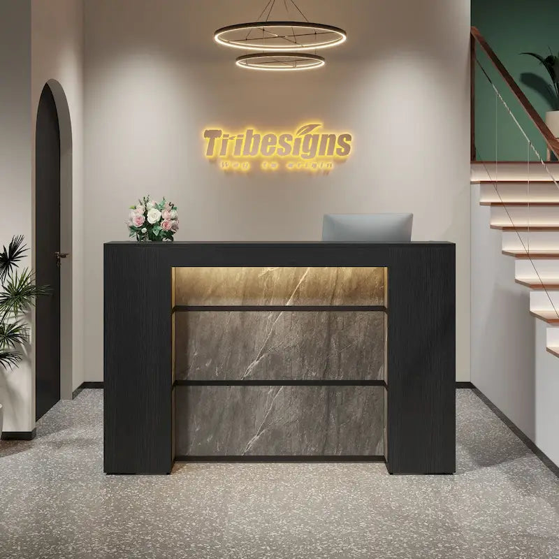 Bureau de réception avec lumières LED, grande table de comptoir de réception avec panneaux privés