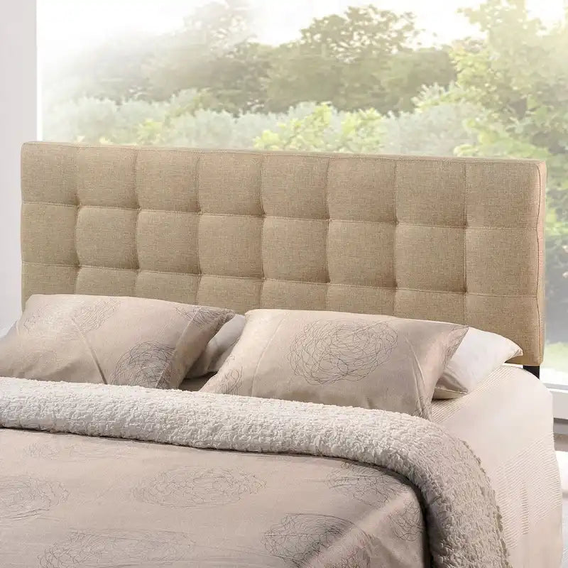 Tête de lit capitonnée en tissu beige style scandinave pour lit King Size