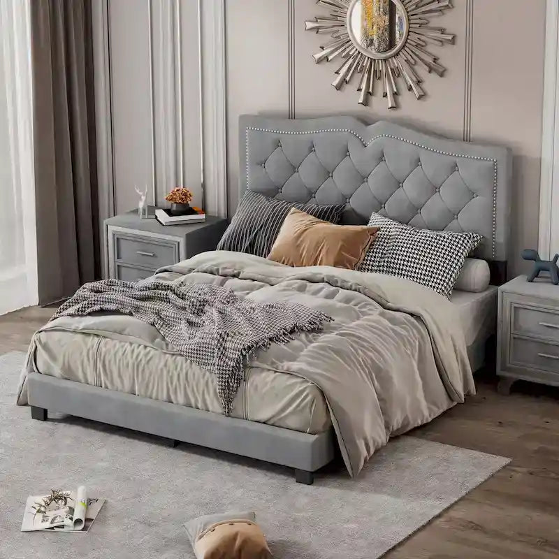 Cadre de lit rembourré Queen Size avec rivets