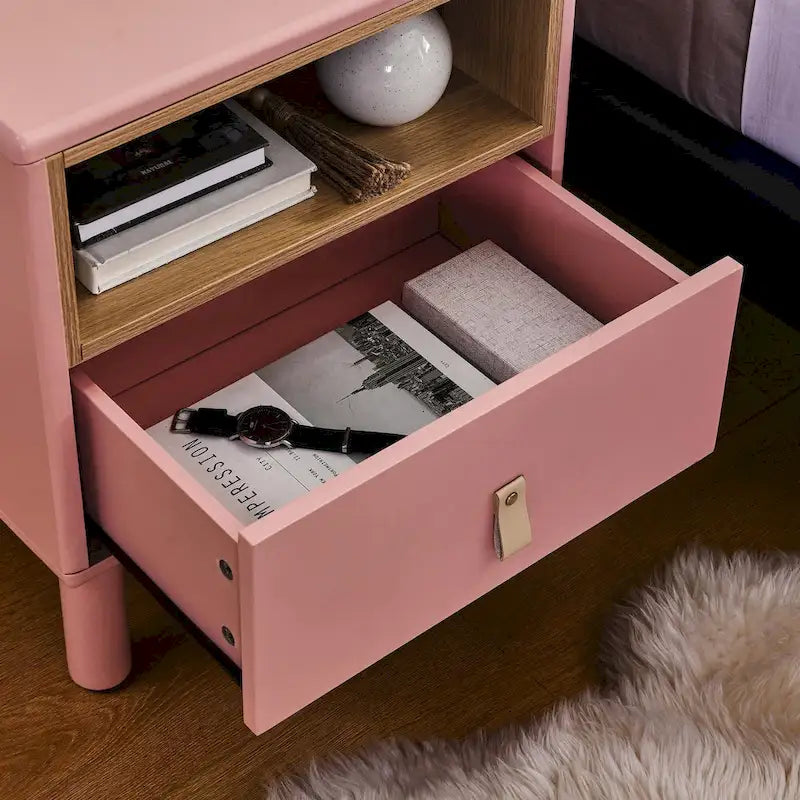 Table de chevet de style moderne avec tiroir