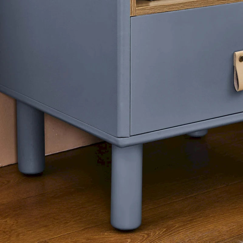 Table de chevet de style moderne avec tiroir