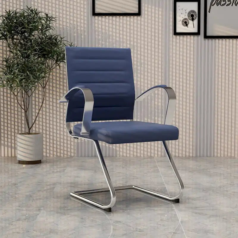 Chaise de bureau en cuir avec base luge en acier inoxydable Série Benmar par LeisureMod