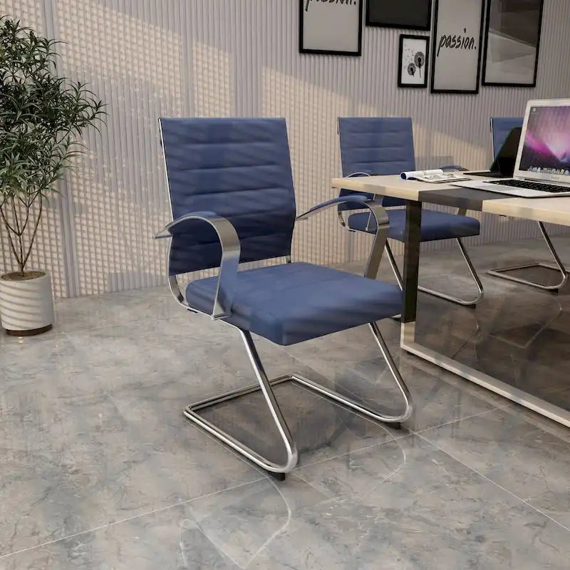 Chaise de bureau en cuir avec base luge en acier inoxydable Série Benmar par LeisureMod