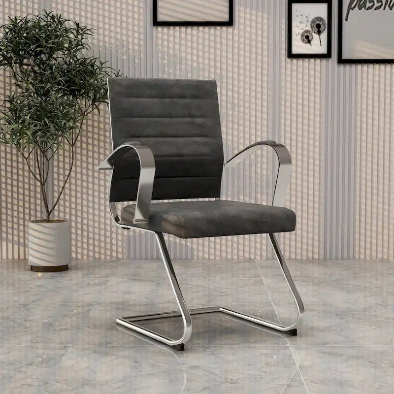 Chaise de bureau en cuir avec base luge en acier inoxydable Série Benmar par LeisureMod