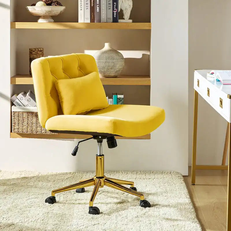 Fauteuil de bureau pivotant et inclinable Ollie Modern Flannel avec oreiller par HULALA HOME