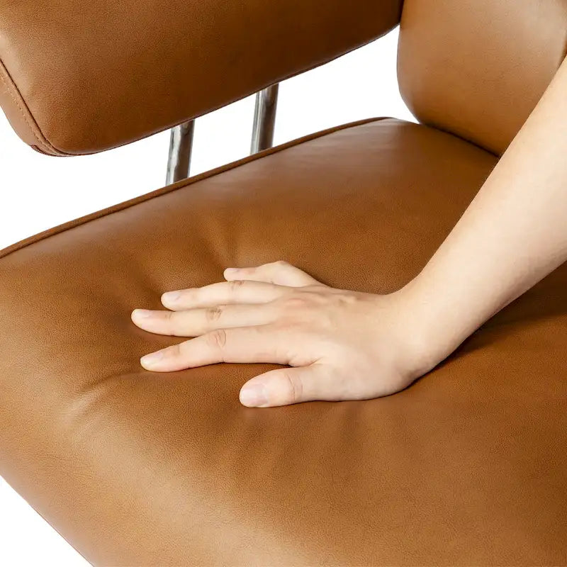 Chaise de bureau pivotante à dossier haut et accoudoirs, réglable par vérin à gaz, en similicuir marron, style Mid-Century Modern, par Glitzhome