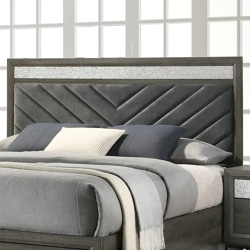 Ensemble de chambre à coucher 6 pièces Heinisk contemporain gris sur plateforme de Furniture of America