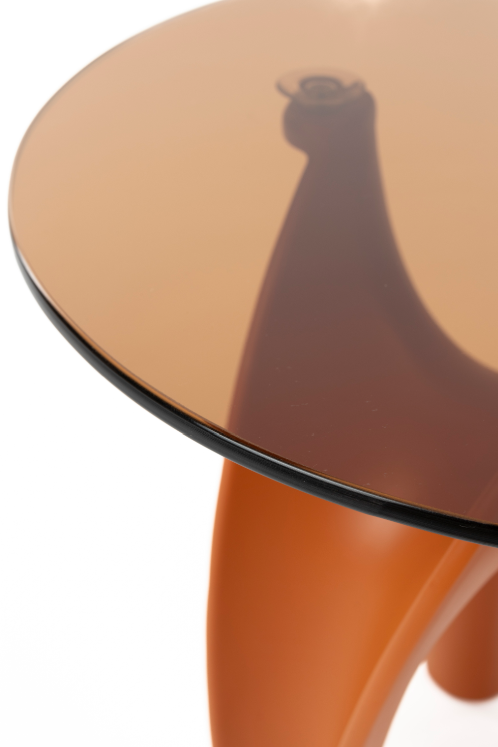 Table d'appoint en verre orange
