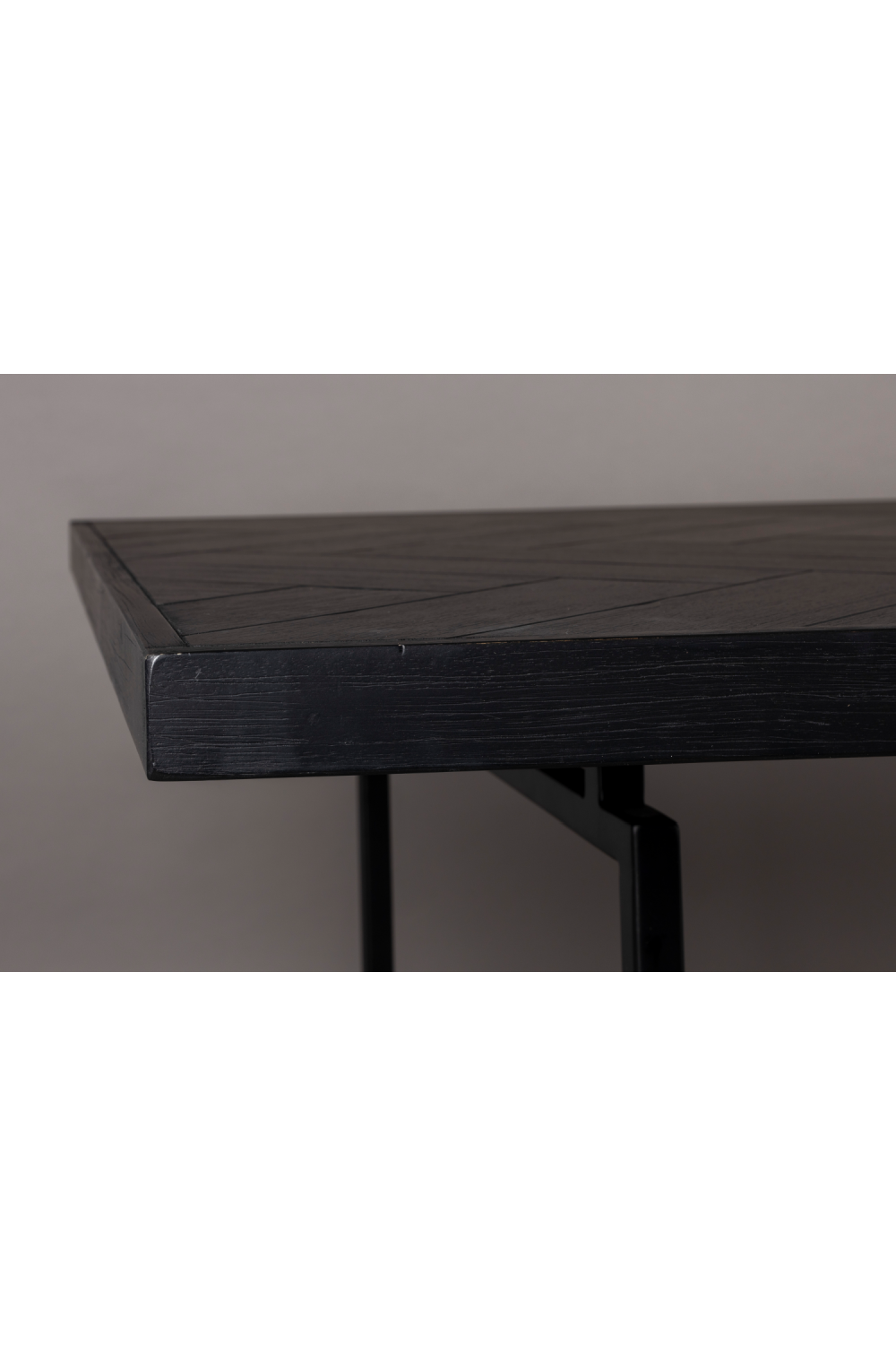 Table de salle à manger à chevrons en bois