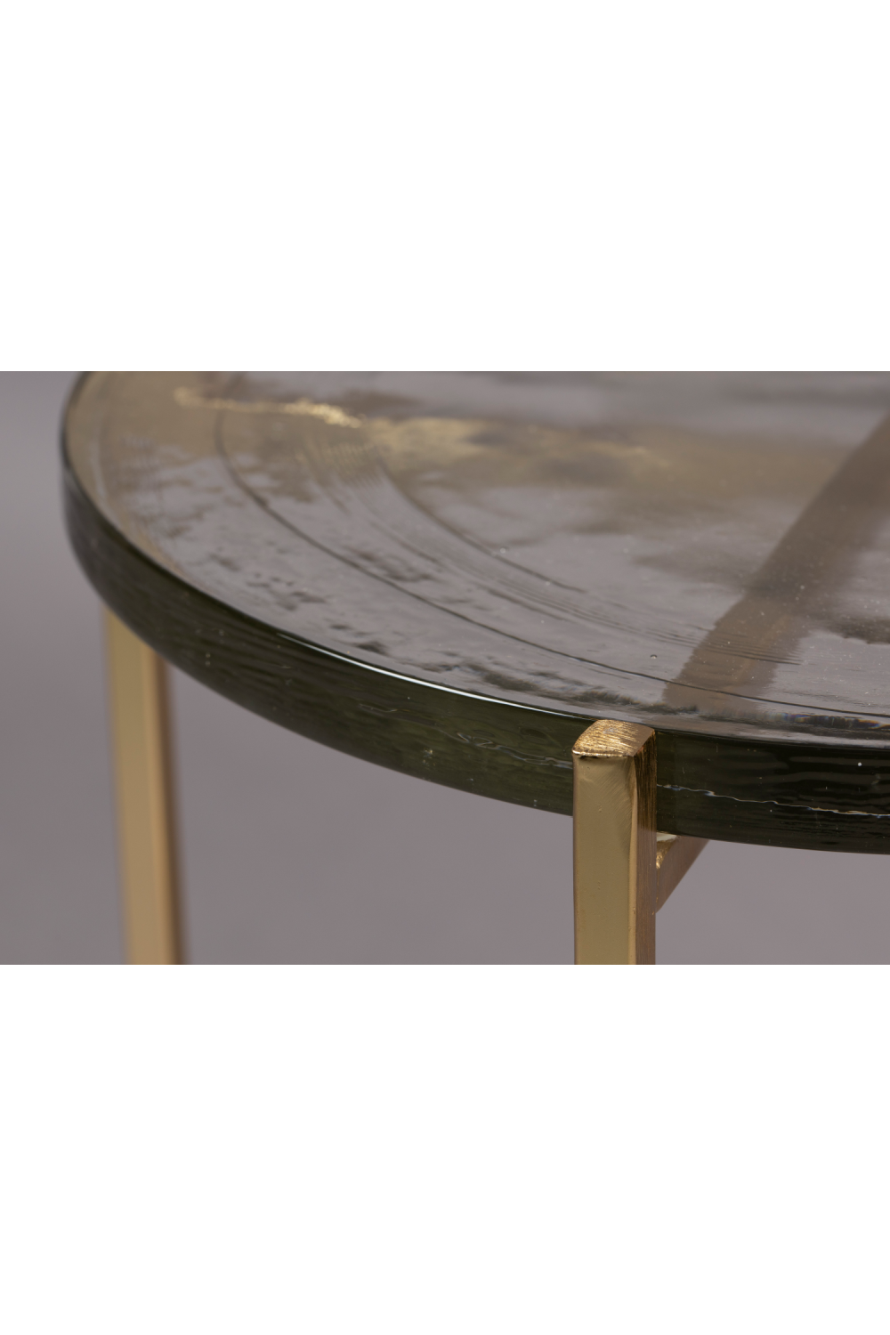 Table d'appoint en verre moulé
