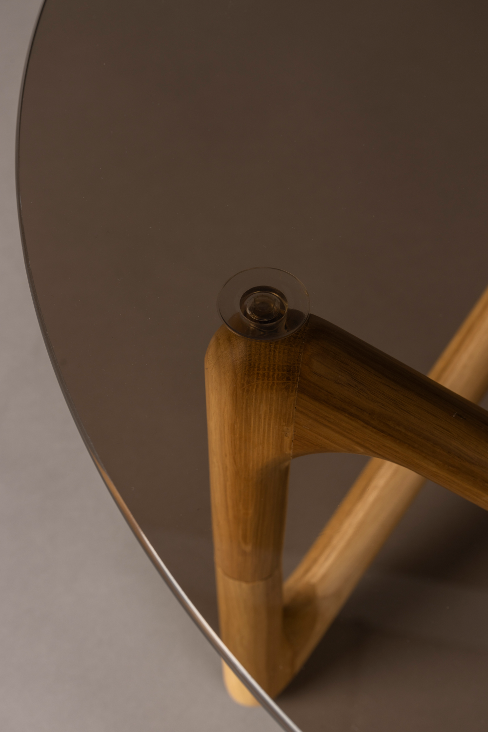 Table basse rétro en verre rond