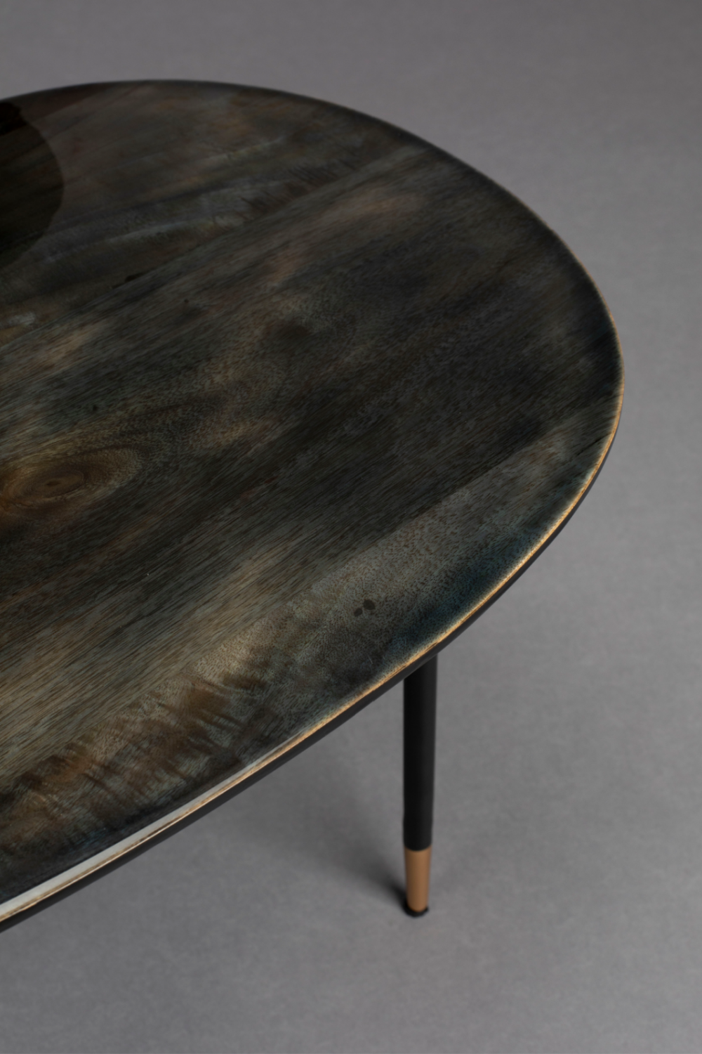 Tables d'appoint en fer noir (3)