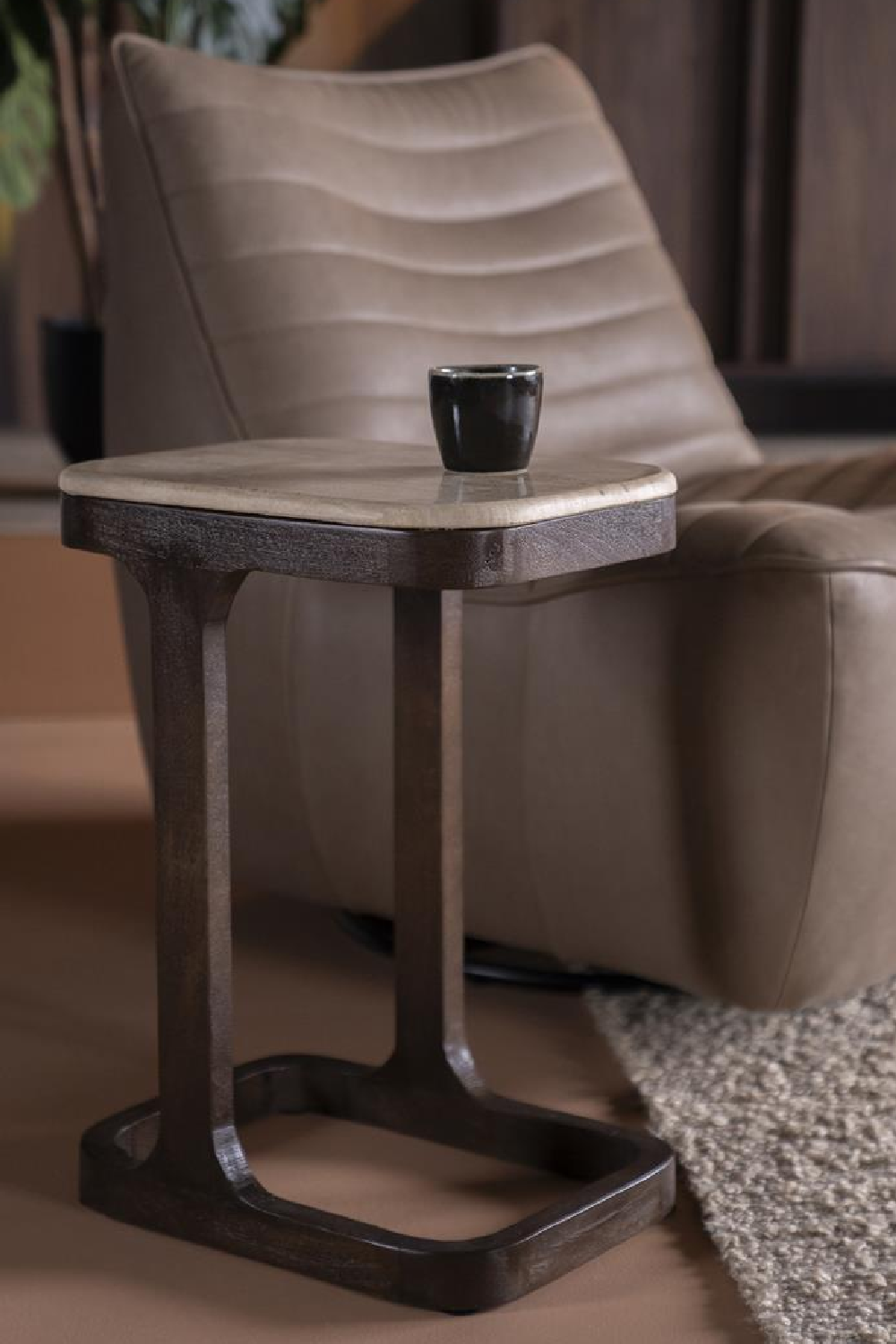 Table d'appoint en travertin