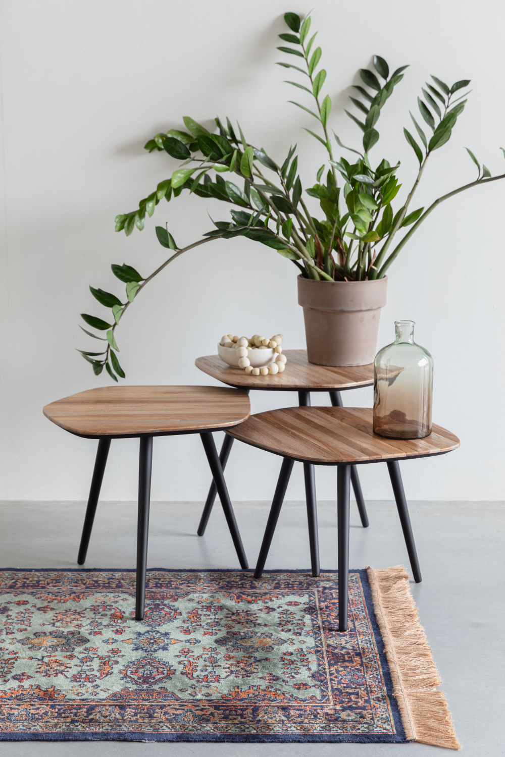 Ensemble de 3 tables basses modernes en teck