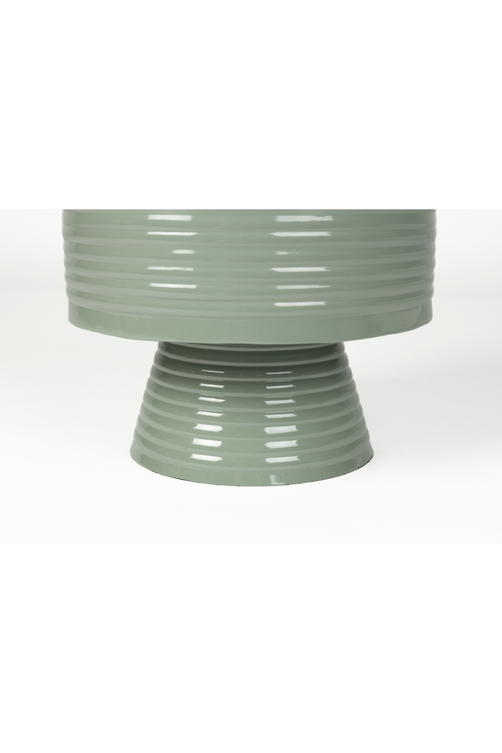 Table d'appoint en fer vert