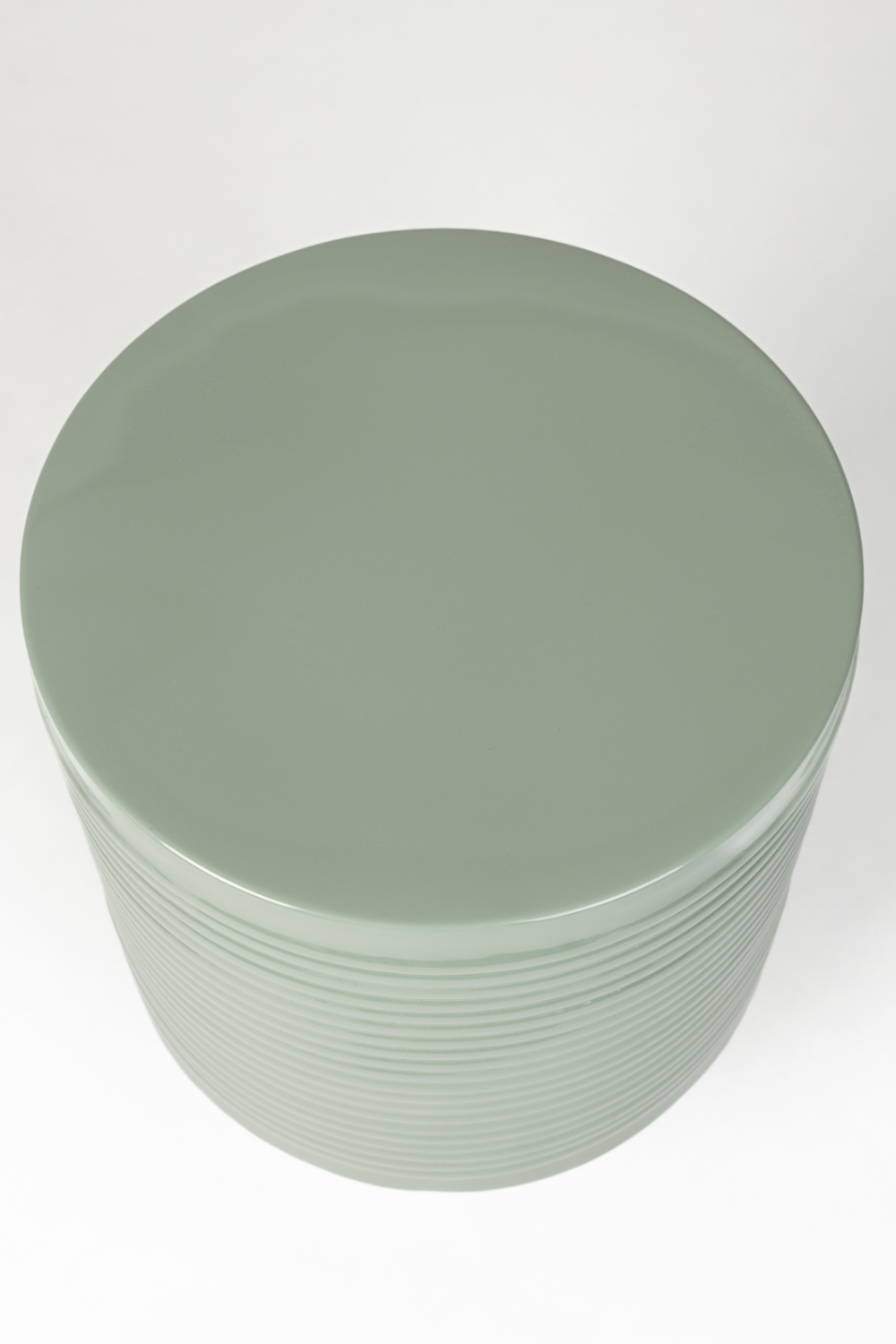 Table d'appoint en fer vert