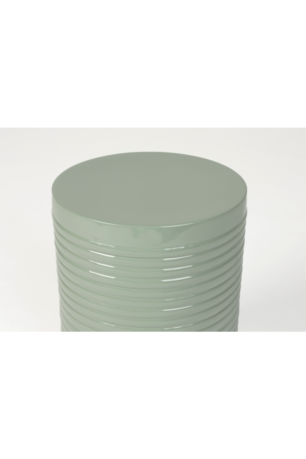Table d'appoint en fer vert