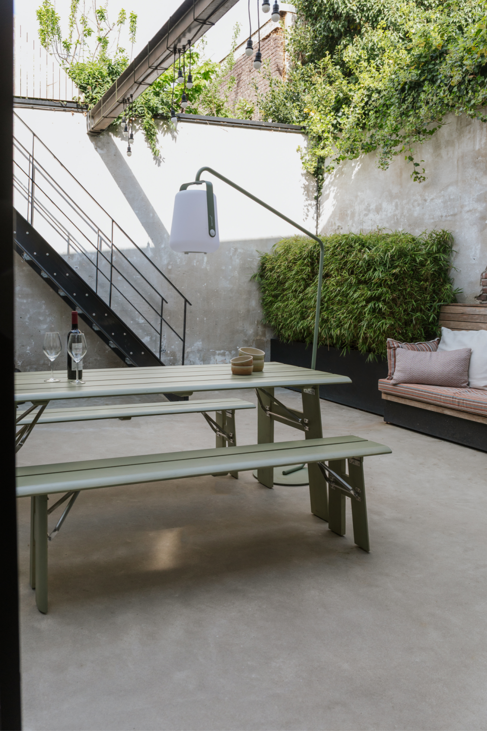 Table basse d'extérieur pliable