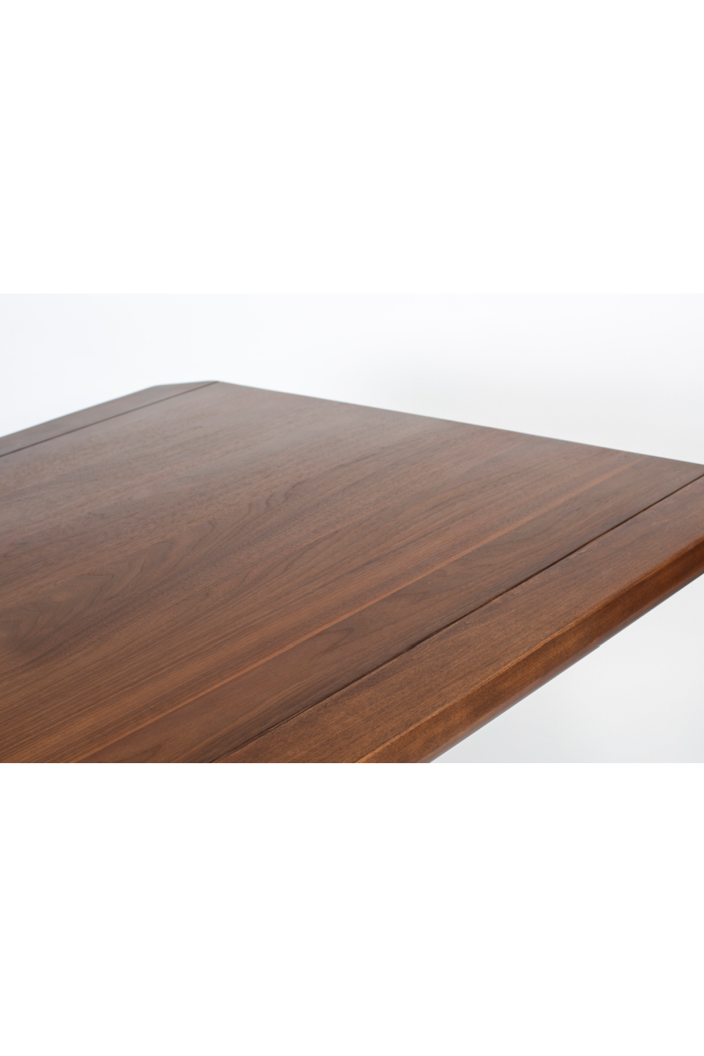 Table à manger en bois laqué (G)