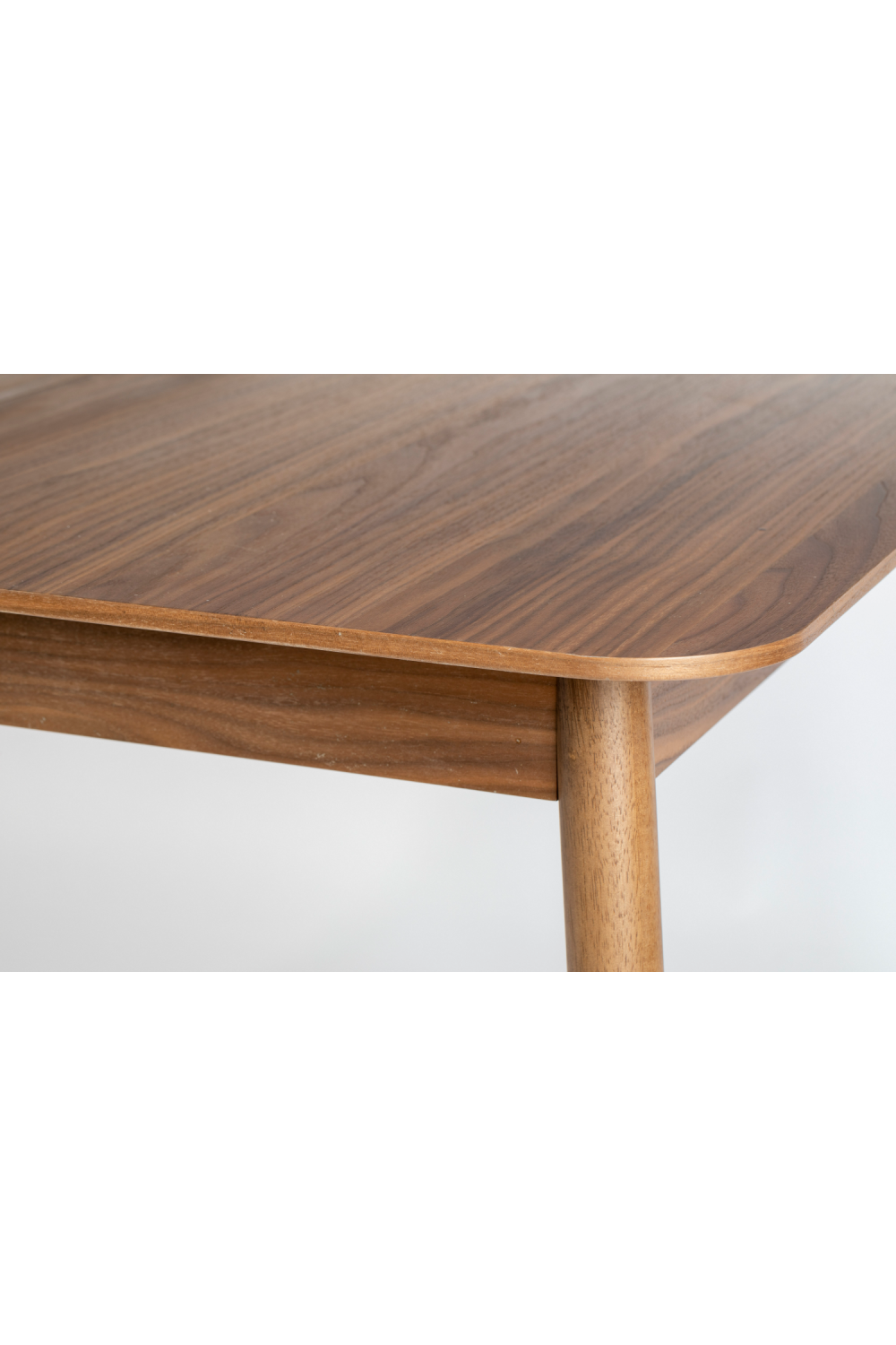 Table de salle à manger en noyer laqué
