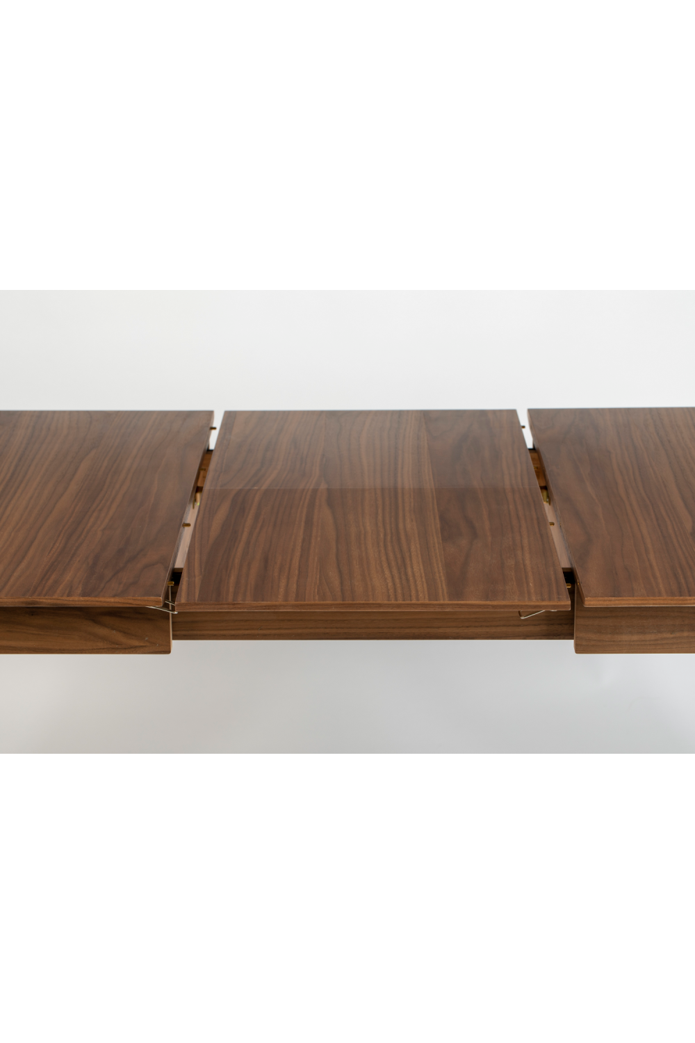 Table de salle à manger en noyer laqué